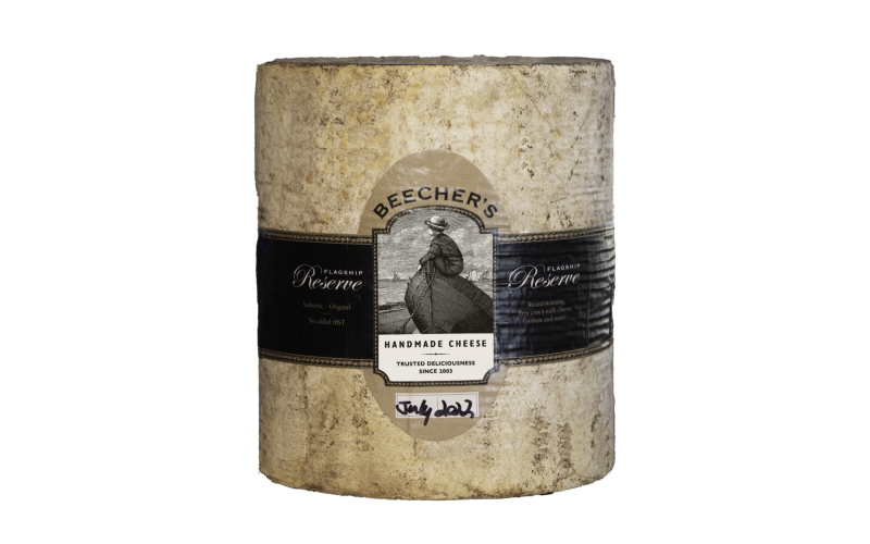Flagship Reserve Clothbound Cheddar